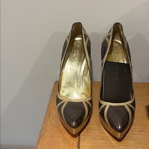 Gucci Women's Gold and Brown Heels